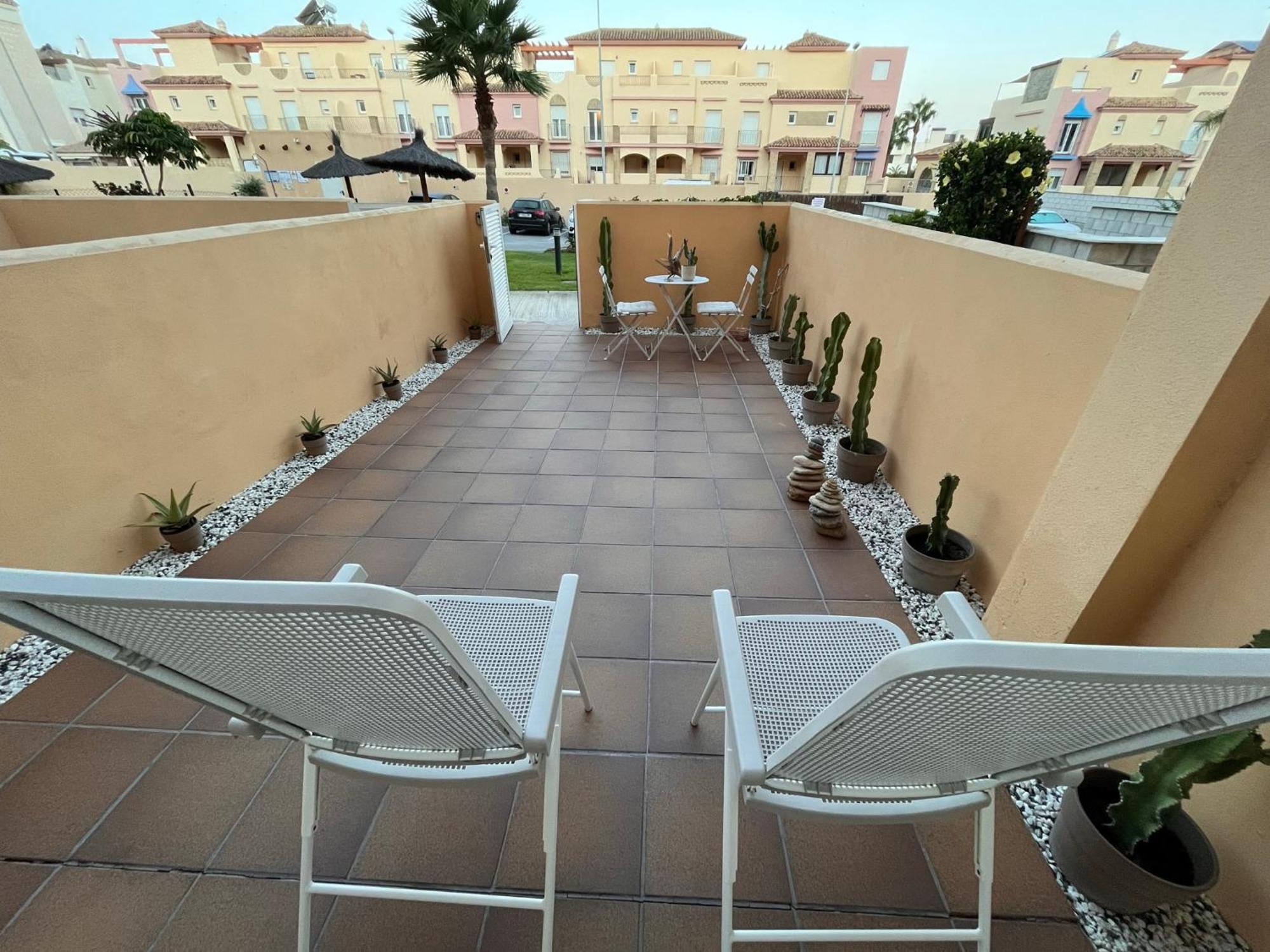 Los Lances Tarifa - Piscina Y Patio Exterior photo